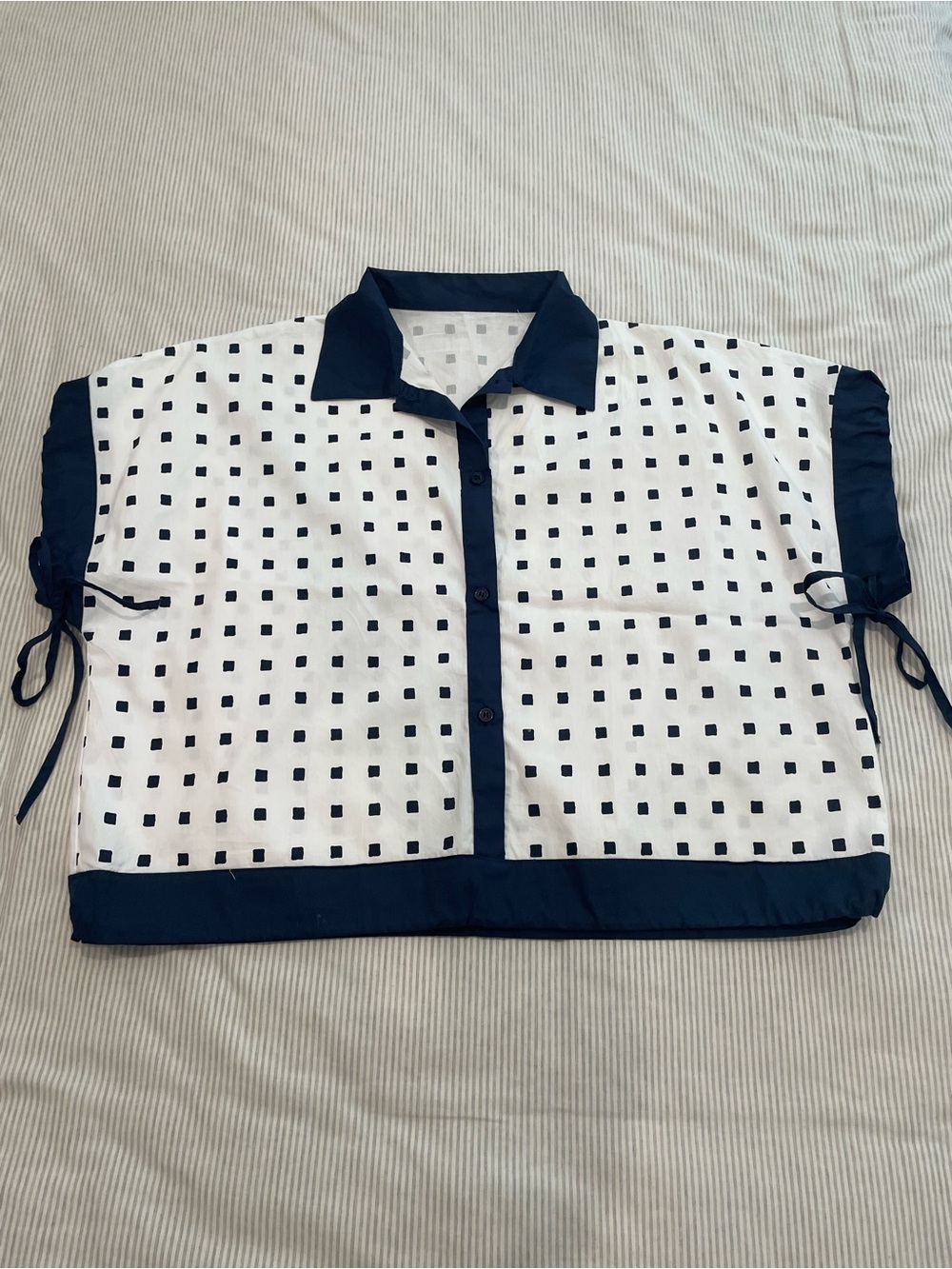 Pippin Blouse Square Pattern with Adjustable Drawstring Sleeves
